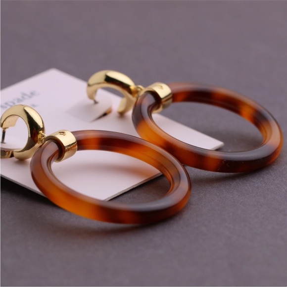 FREE w/purchase Kate Spade Botanical Garden Tortoiseshell Resin
Hoop Earrings - Picture 13 of 15